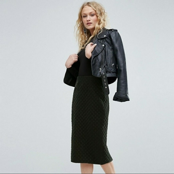 ASOS Dresses & Skirts - ASOS Quilted Velvet Green Pencil Skirt Sz 2